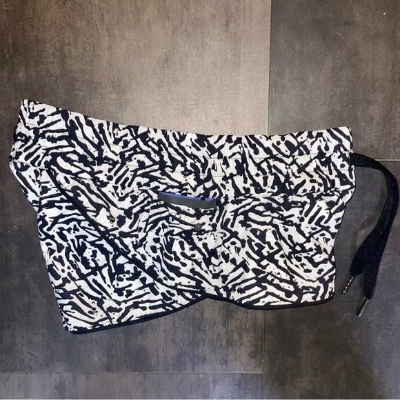 LULULEMON Board Shorts Reversible Swim with Drawstring - Picture 8 of 8